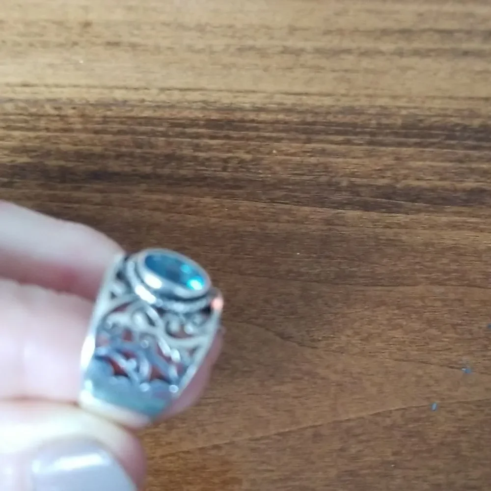 Ring band with ocean blue stone